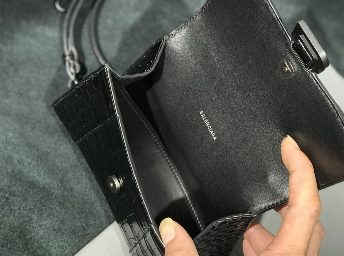 balenciaga hourglass bag small | fake balenciaga vs real