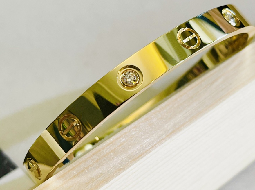 real vs fake cartier love bracelet  | real vs fake cartier bracelet