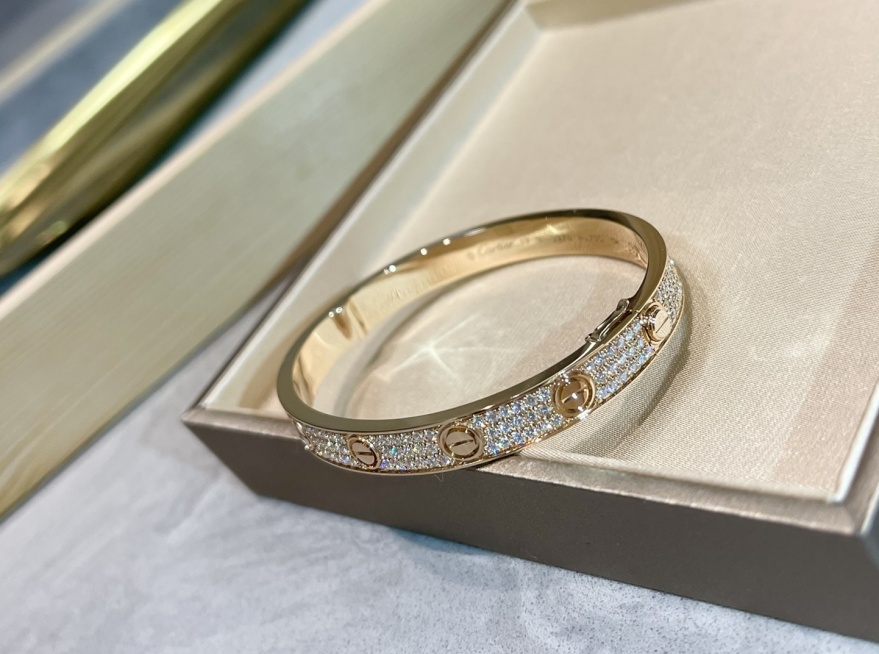 cartier bracelet fake vs real | cartier how to spot a fake