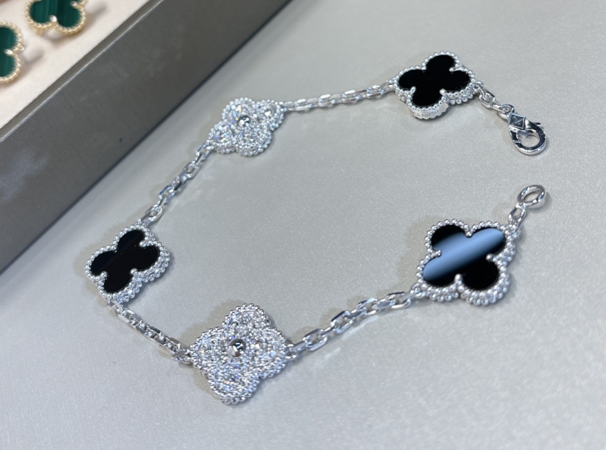 clover bracelet van cleef | real vs fake van cleef bracelet