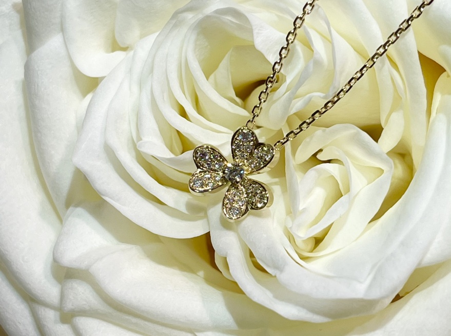van cleef & arpels vintage alhambra | van cleef fake vs real