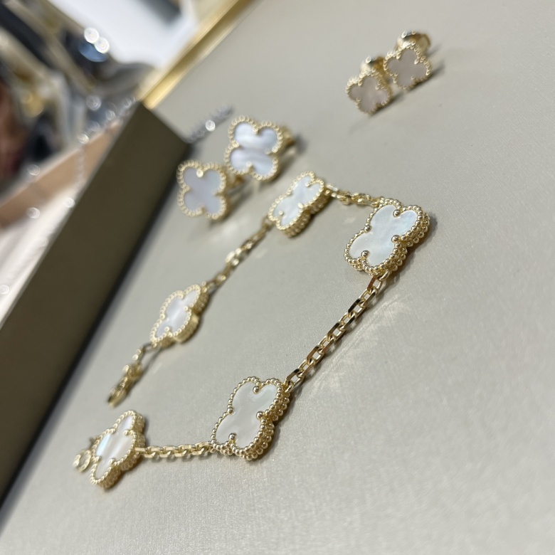 van cleef & arpels vintage alhambra earrings