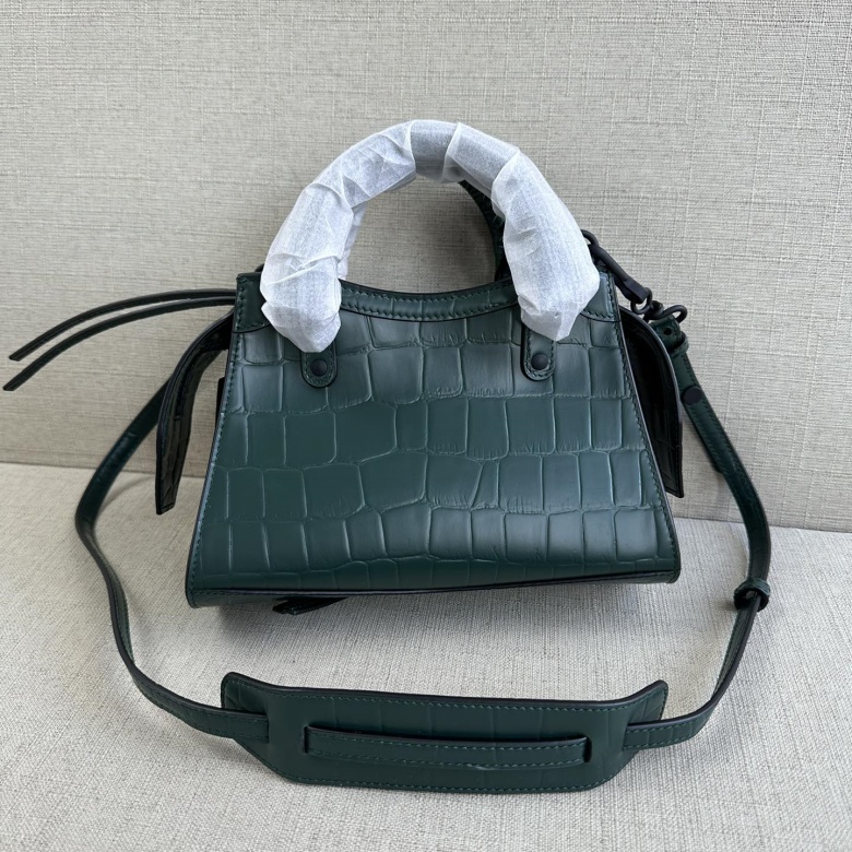 balenciaga cagole bag
