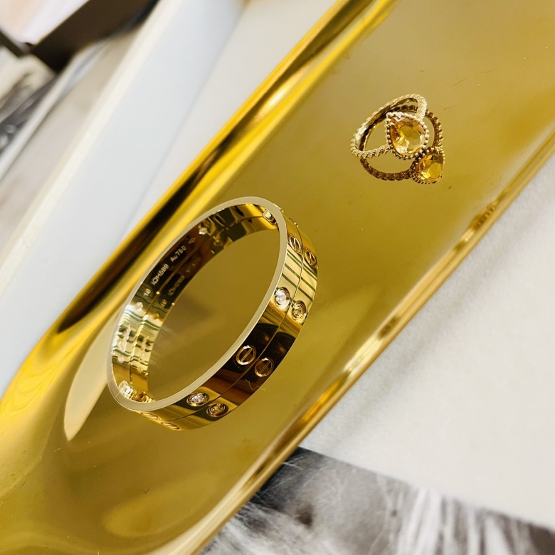 real vs fake cartier love bracelet  | real vs fake cartier bracelet