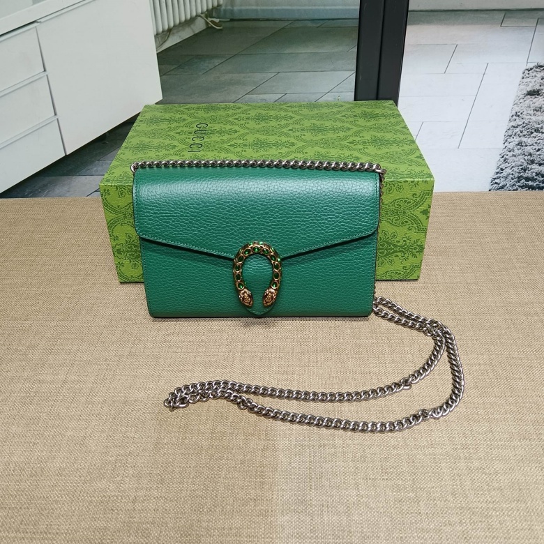 gucci shoulder bag real vs fake