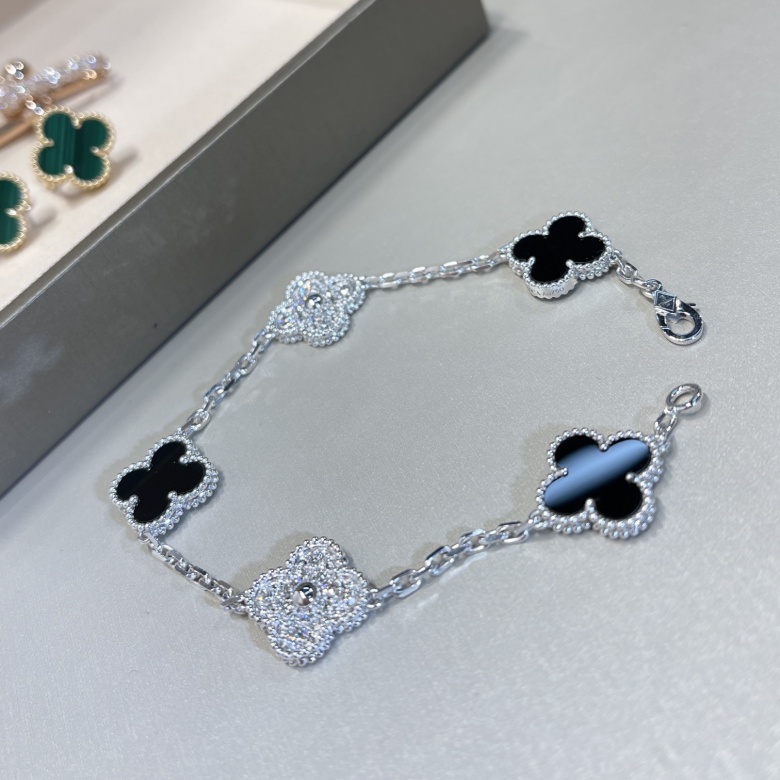 fake vs real van cleef bracelet