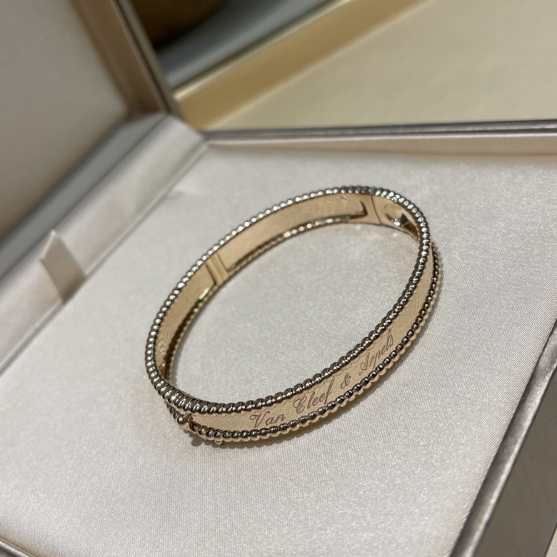 clover bracelet van cleef