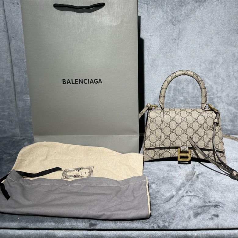 balenciaga hourglass small
