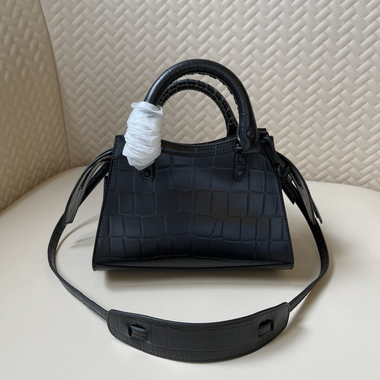 how to tell fake balenciaga