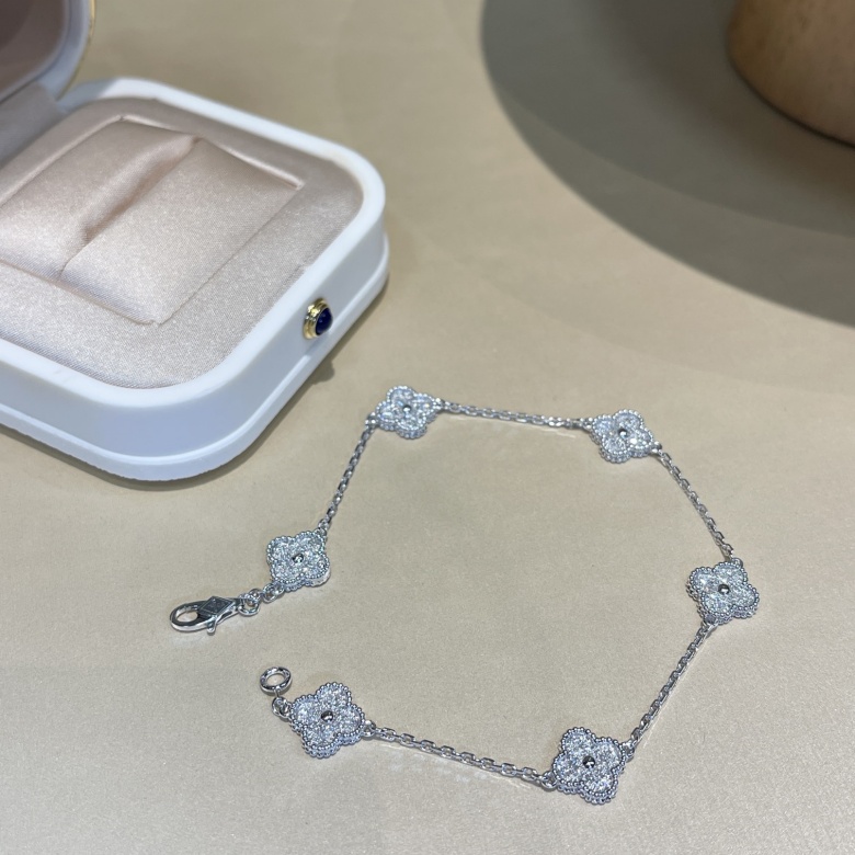 arpels van cleef bracelet