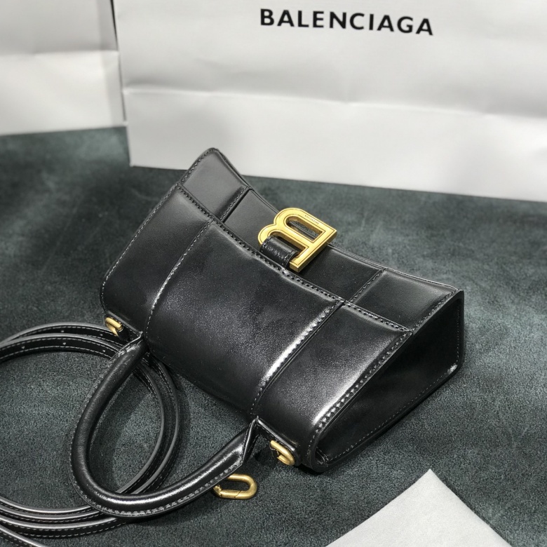 hourglass balenciaga