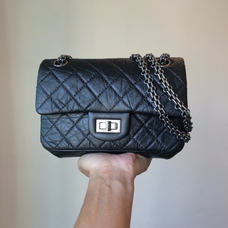 chanel 2.55 medium