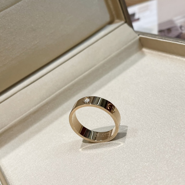 how to spot a fake cartier ring