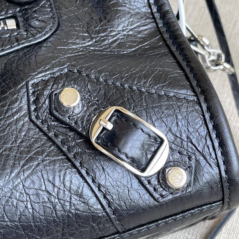 balenciaga real vs fake