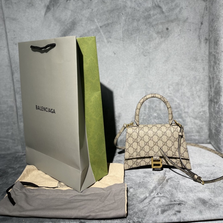 balenciaga shoulder bag