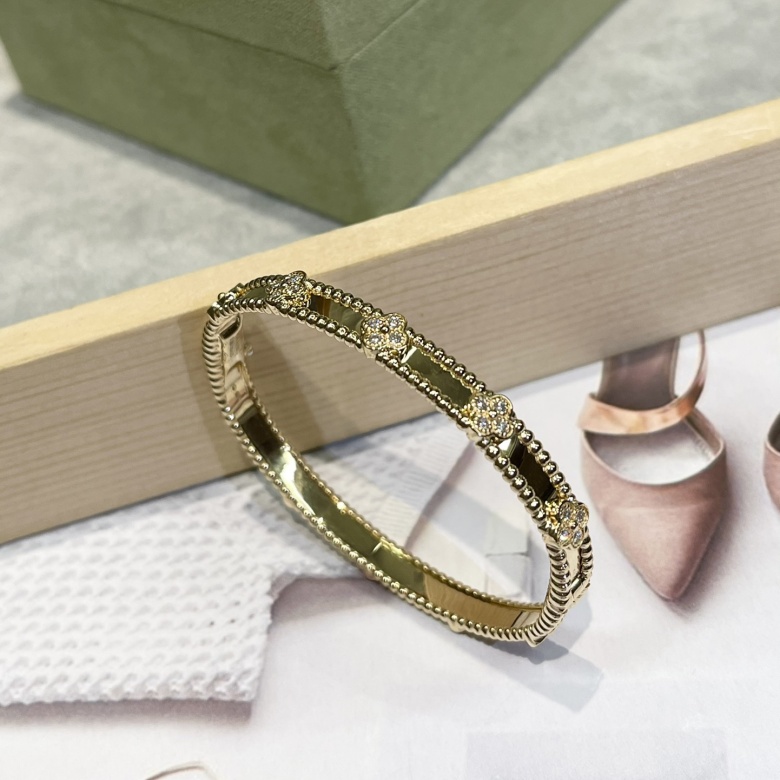 van cleef bracelet men