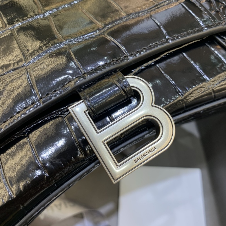 balenciaga vs fake