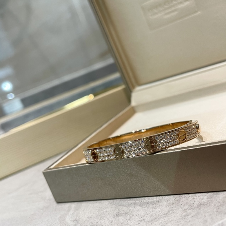 how to spot a fake cartier love bracelet
